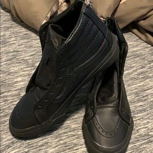 Vans all black with zipper. No shoe laces